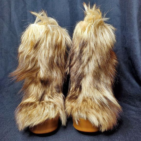 Vintage Genuine Goat Hair Fur Boots Super Shaggy YETI LAMA Cleated Rubber Size 6 - Picture 2 of 16